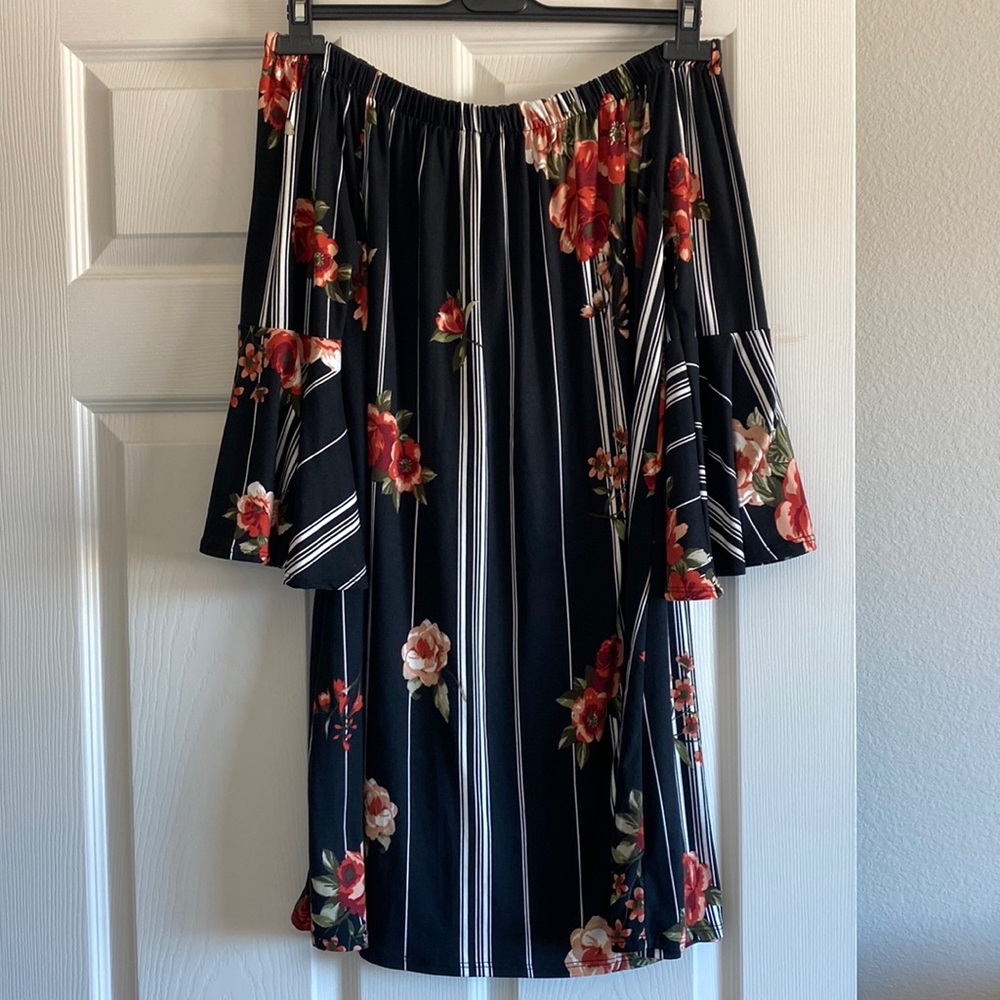 Amelia James off the shoulder dress, black with flower design, size large